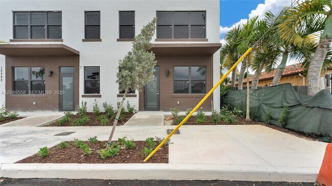 Building Photo - 13391 SW 251st Terrace