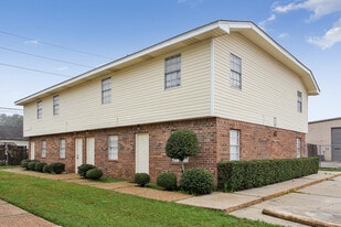 Building Photo - 8895 Richmond Dr