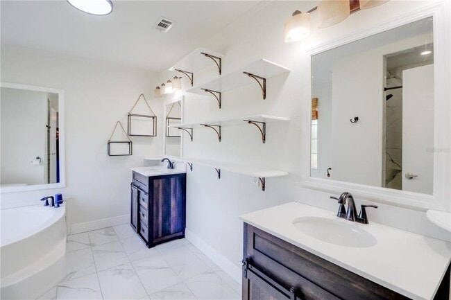 Building Photo - 12493 SE 83rd Terrace