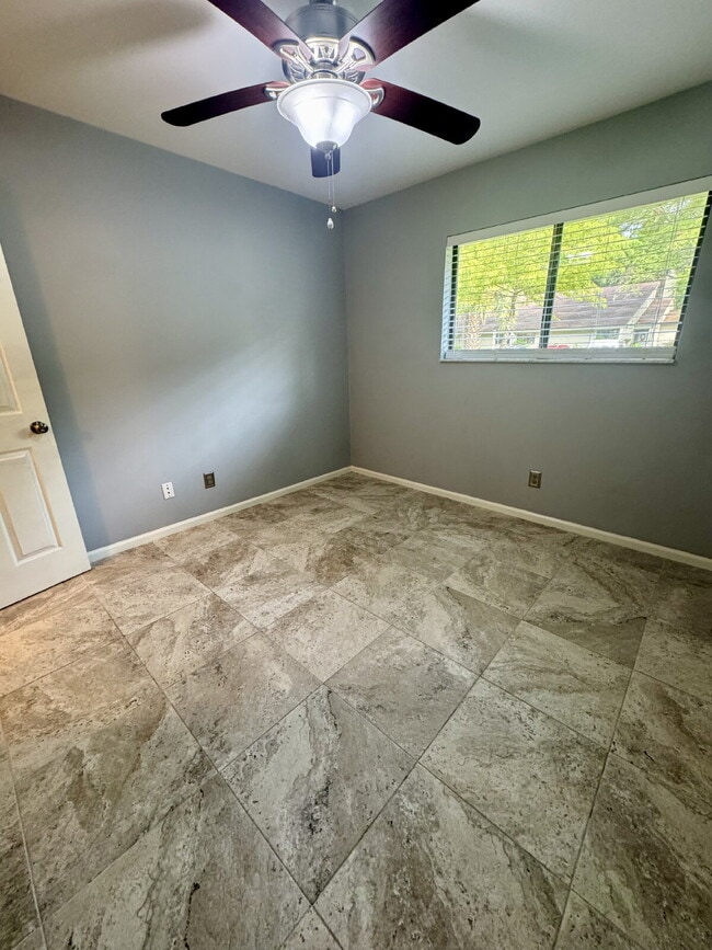 Building Photo - Two Bedroom Single Level Condo at Woodlake on Hilton Head Island!