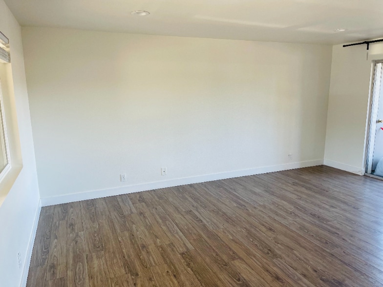 Building Photo - 17110 NE 45th St