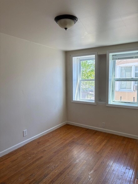 Building Photo - 811 N Indiana Ave