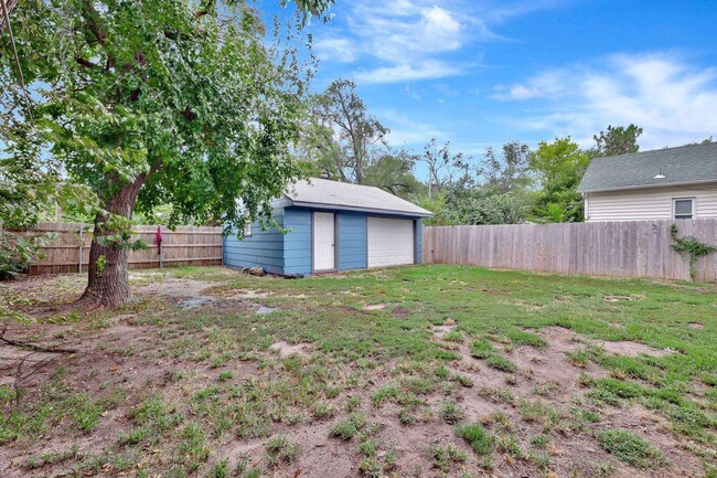 Building Photo - 2 bedroom 1 bath home