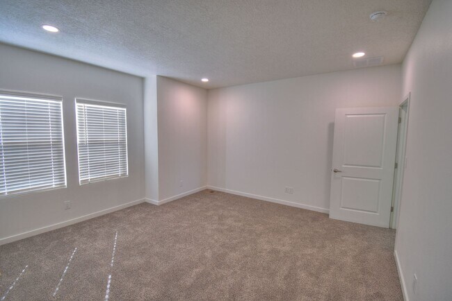 Building Photo - NEW CONSTRUCTION IN THE FAR NE HEIGHTS!!!!!