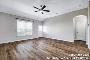 Building Photo - 3427 Silver Set