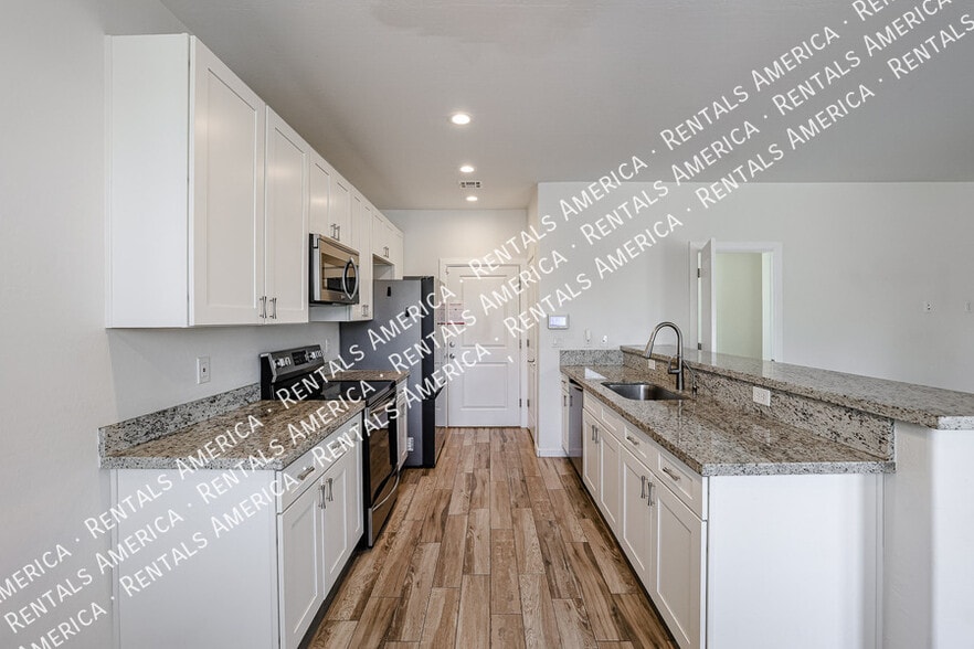 Building Photo - 11862 N 79th Dr