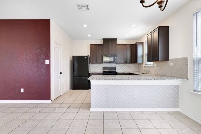 Building Photo - Elegant Two-Story Home with Spacious Loft and Private Green Belt Views