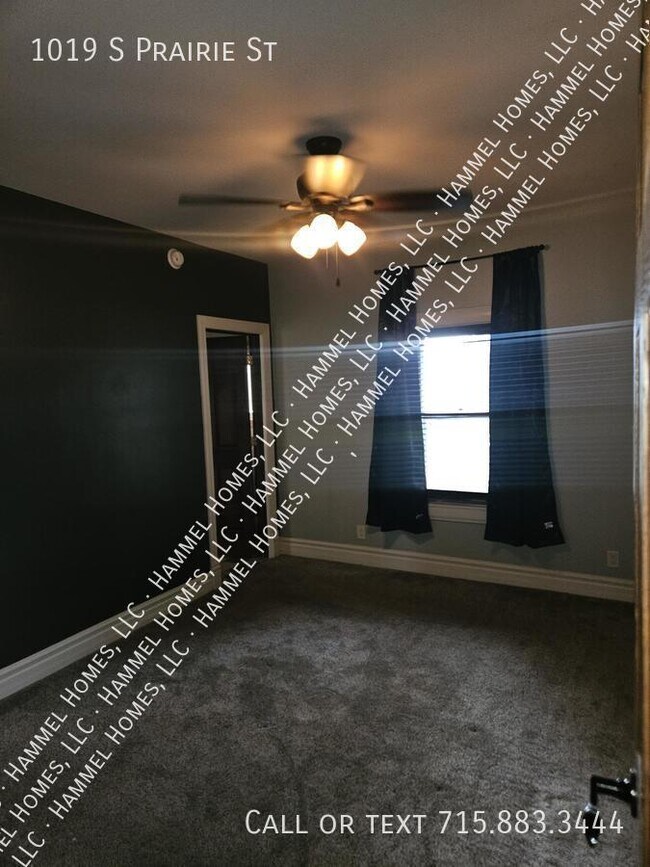 Building Photo - 1019 S Prairie St