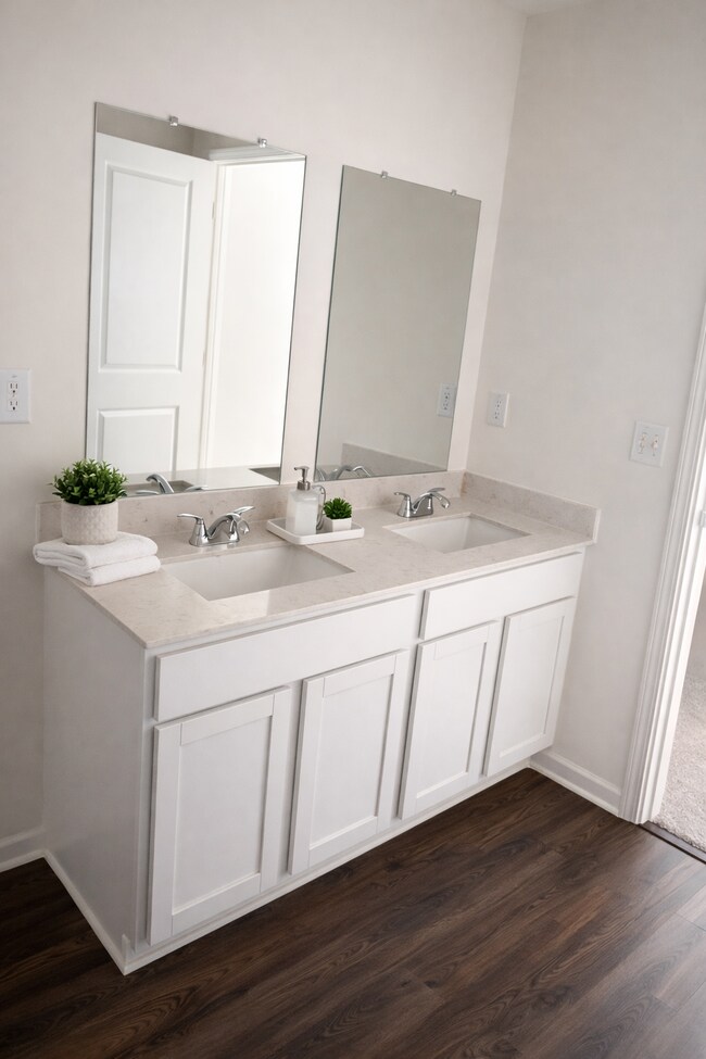 Building Photo - 516 Liberty Hall Dr