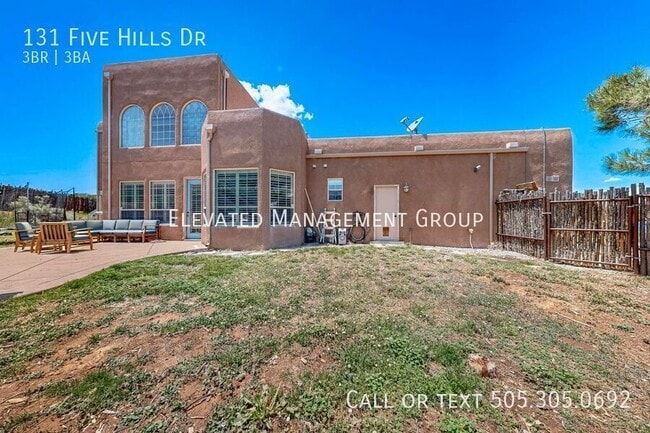 Building Photo - 131 Five Hls Dr