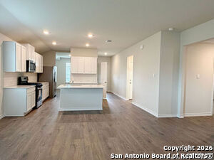 Building Photo - 607 fluted