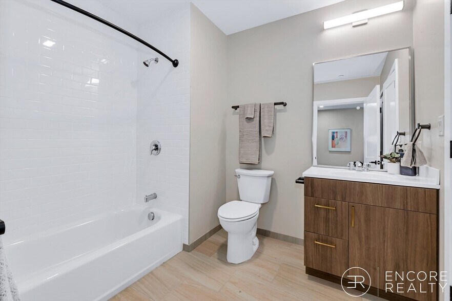 Building Photo - 375 Cummins Hwy