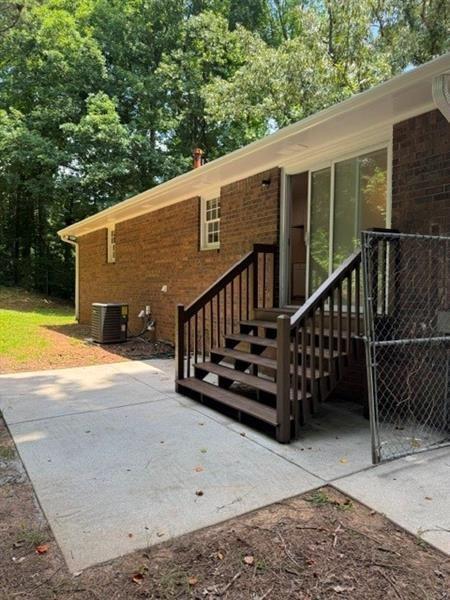 Building Photo - 3970 Terrace Dr