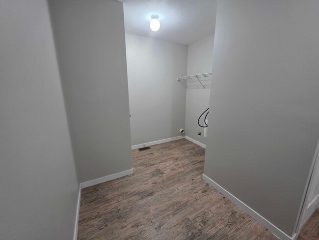 Building Photo - 4548 Spruce Ct