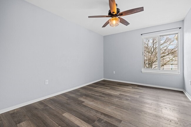 Building Photo - Updated & Stylish Condo in the Heart of Virginia Beach