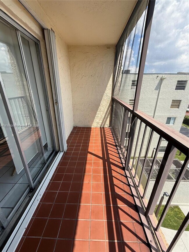 Building Photo - 14250 SW 62nd St