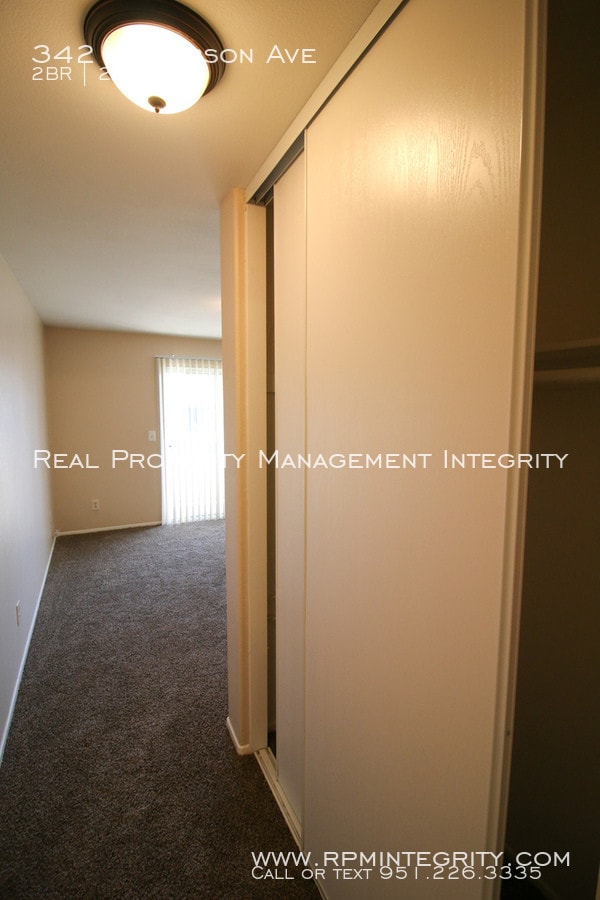 Building Photo - 2 bedroom 2 bath apartment in Perris