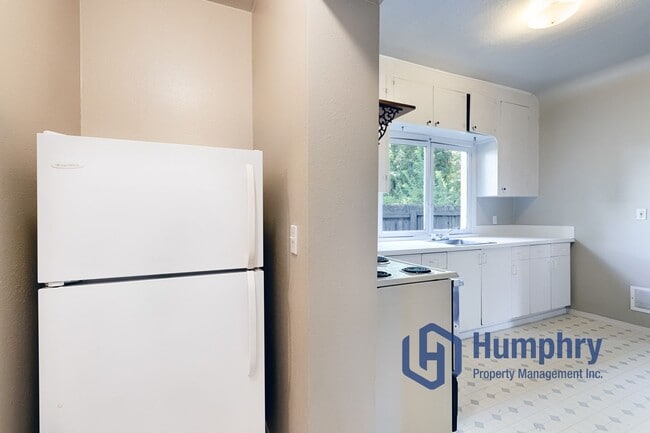 Building Photo - Boise 809Sqft Cute historical home near Veteran's Memorial Park