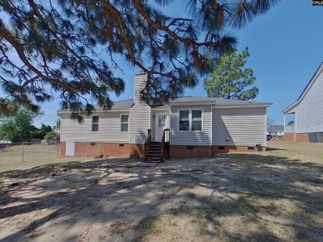 Building Photo - 512 N Crossing Dr