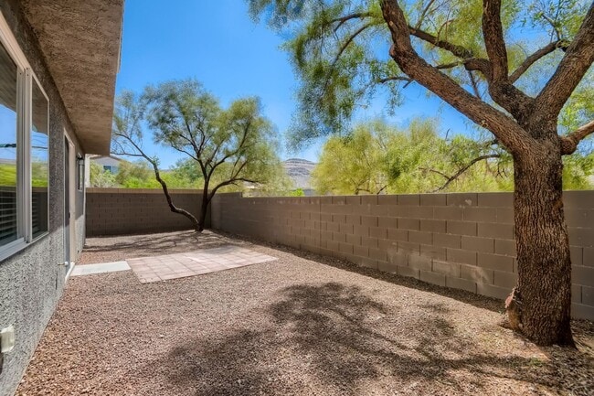 Building Photo - Southwest Home for Rent