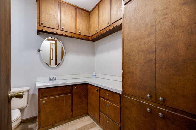 Building Photo - 366 Randy Dr