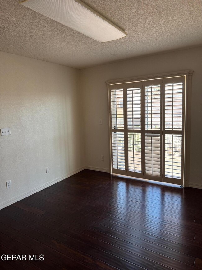Building Photo - 6340 Casper Ridge Dr
