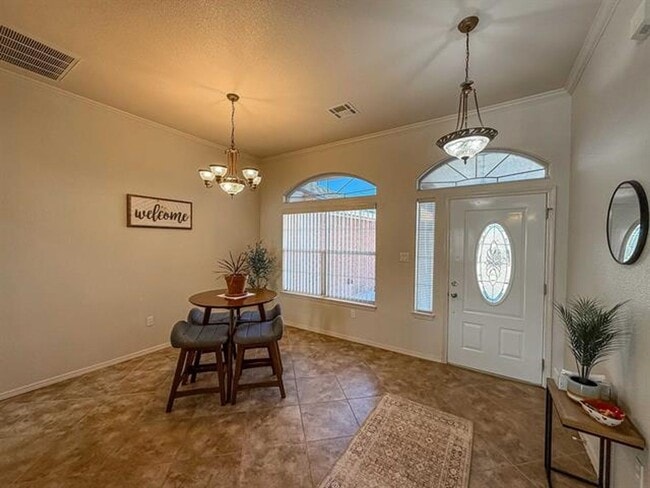 Building Photo - 2409 Saguaro Loop