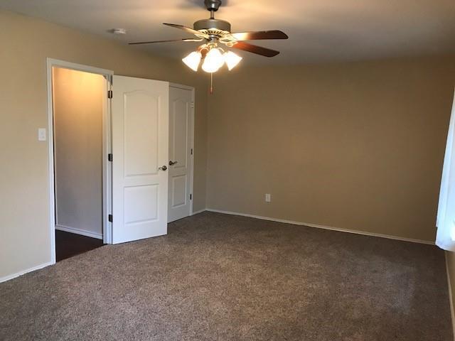 Building Photo - 105 Foxtail Ct