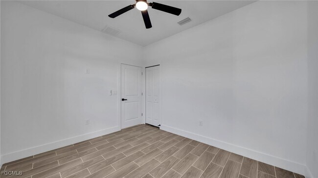 Building Photo - 1121 Hightower Ave S