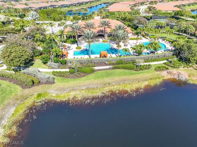 Building Photo - 8110 Calle Canovas St