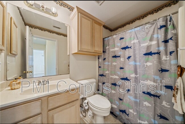 Building Photo - 7806 Jim Wells Dr