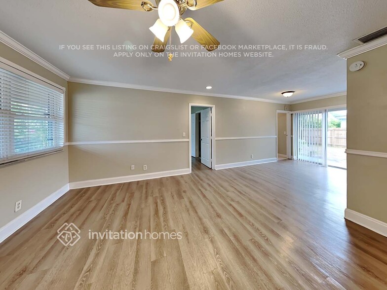 Building Photo - 3575 Oberon Ave