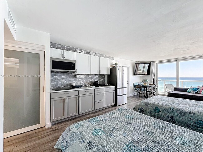 Building Photo - 19201 Collins Ave