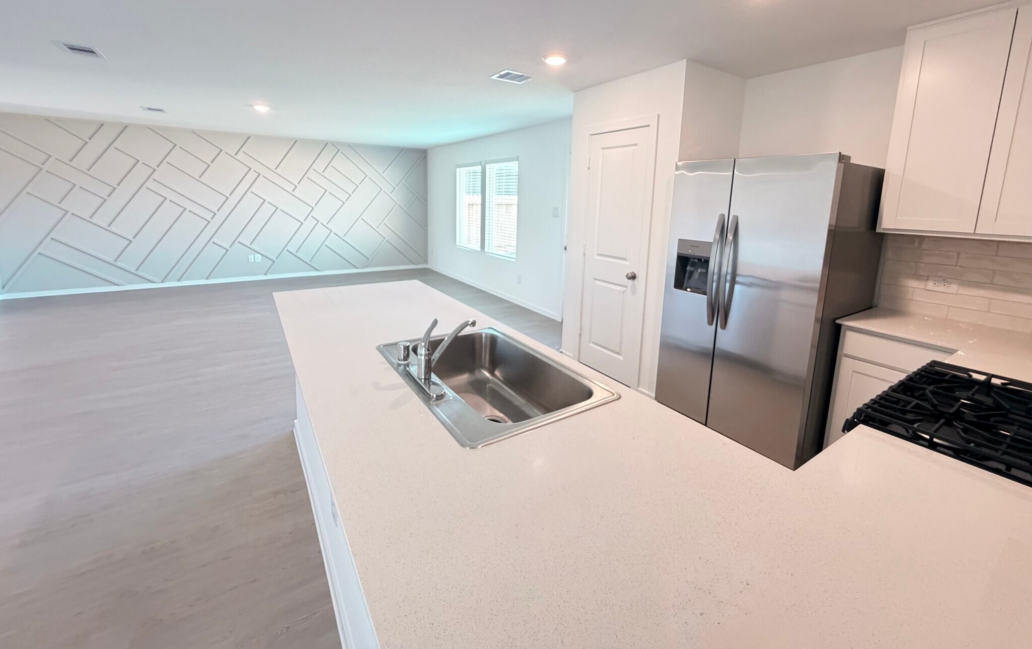 Building Photo - 12035 Noble Wood Vlg Dr
