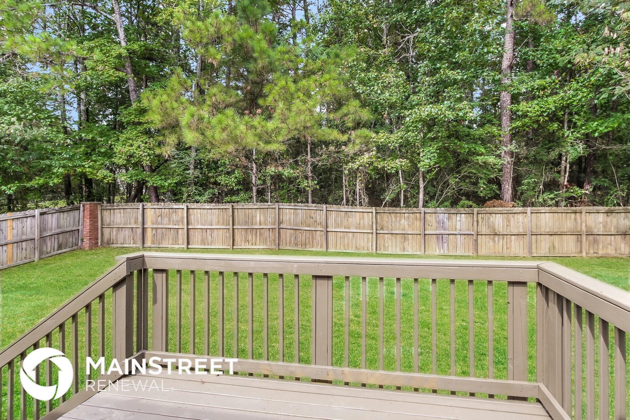 Building Photo - 10 Patrick St