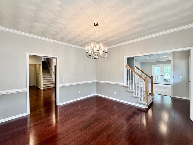Building Photo - 5 Bedroom Ready NOW! Pet Friendly, Community Pool, Clubhouse, Fitness Center, Kayak Launch, Playg...