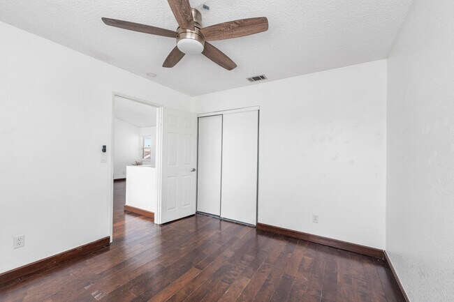 Building Photo - 42851 Lemonwood Dr