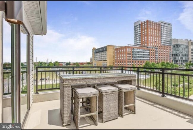 Building Photo - 2926 WATERFRONT Way