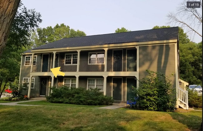 Building Photo - 125 Cricketbrook