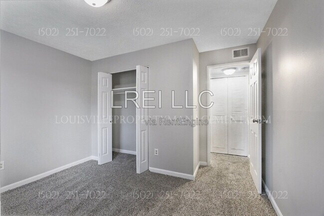 Building Photo - 3105 Fordhaven Rd