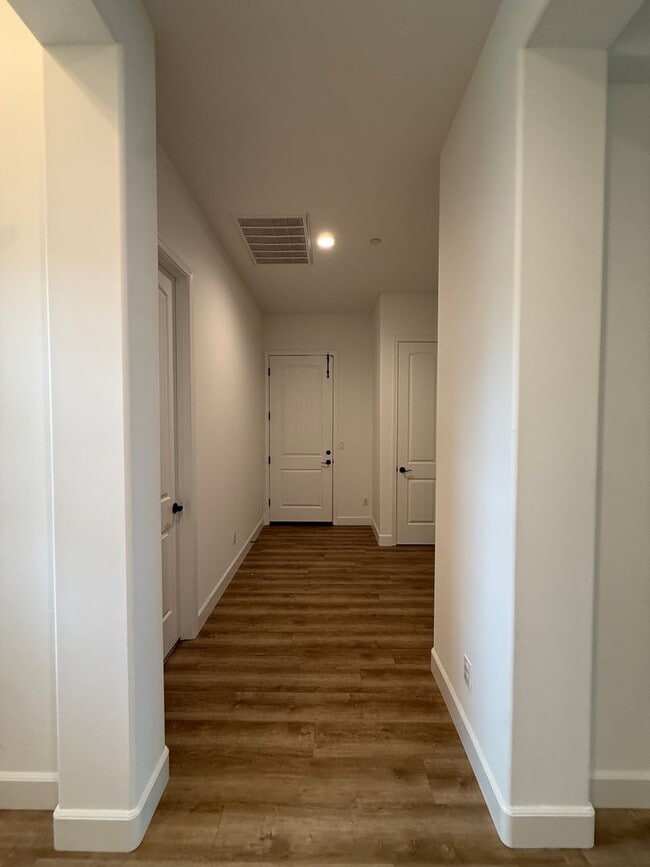 Building Photo - Executive Single-Story Living in Vintage Ranch/Rice Ranch Community