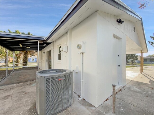 Building Photo - 941 Kathy St