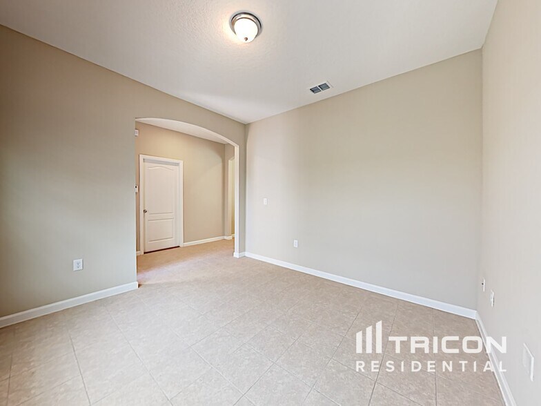 Building Photo - 10197 Pavnes Creek Dr