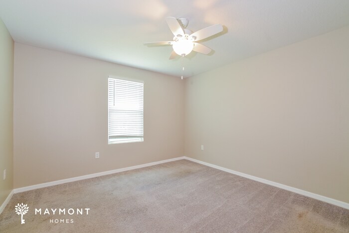Building Photo - 216 Goldenrod Ln