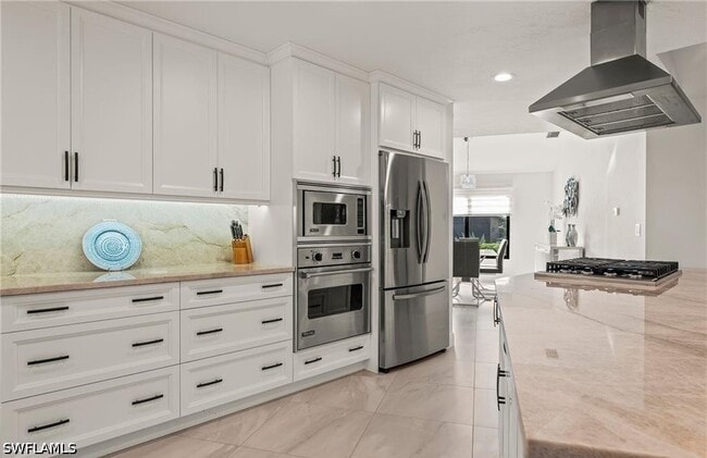 Building Photo - 2307 Queens Way