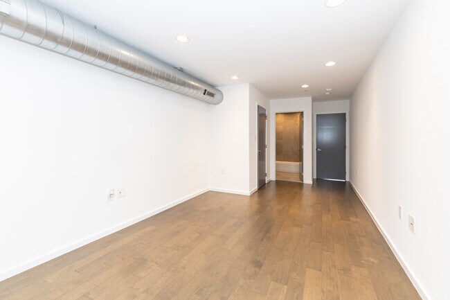 Building Photo - 1422 N 7th St