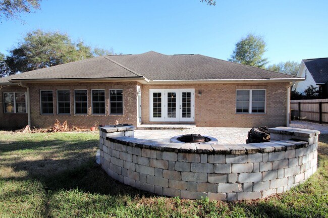 Building Photo - Swift Creek
