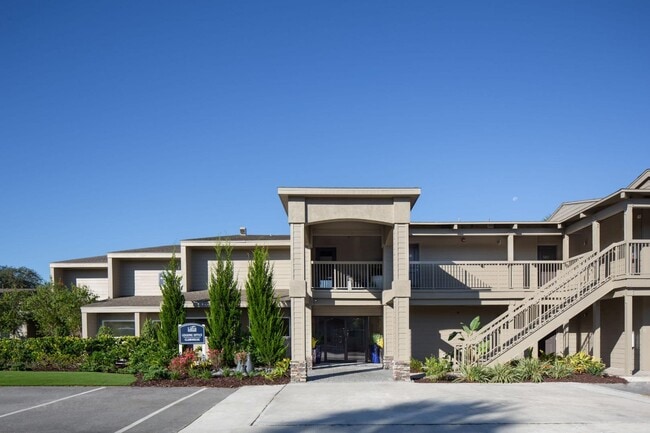 Building Photo - 8050 Baymeadows Cir W