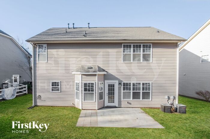Building Photo - 1012 Downing Ct