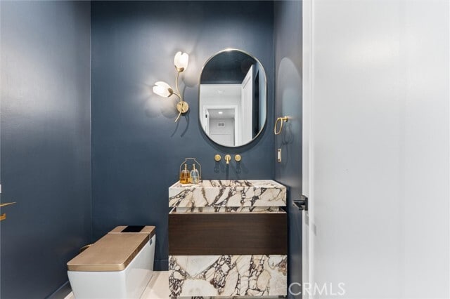 Building Photo - 17437 Oak Creek Ct